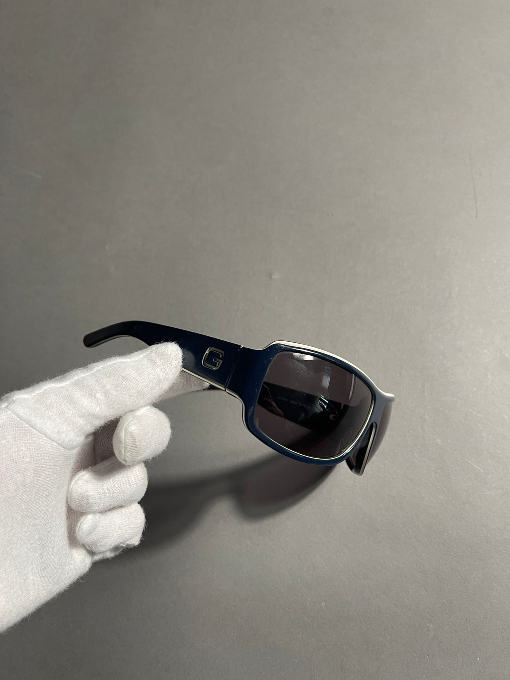 Gucci Vintage Y2K Shades Sunglasses Unisex