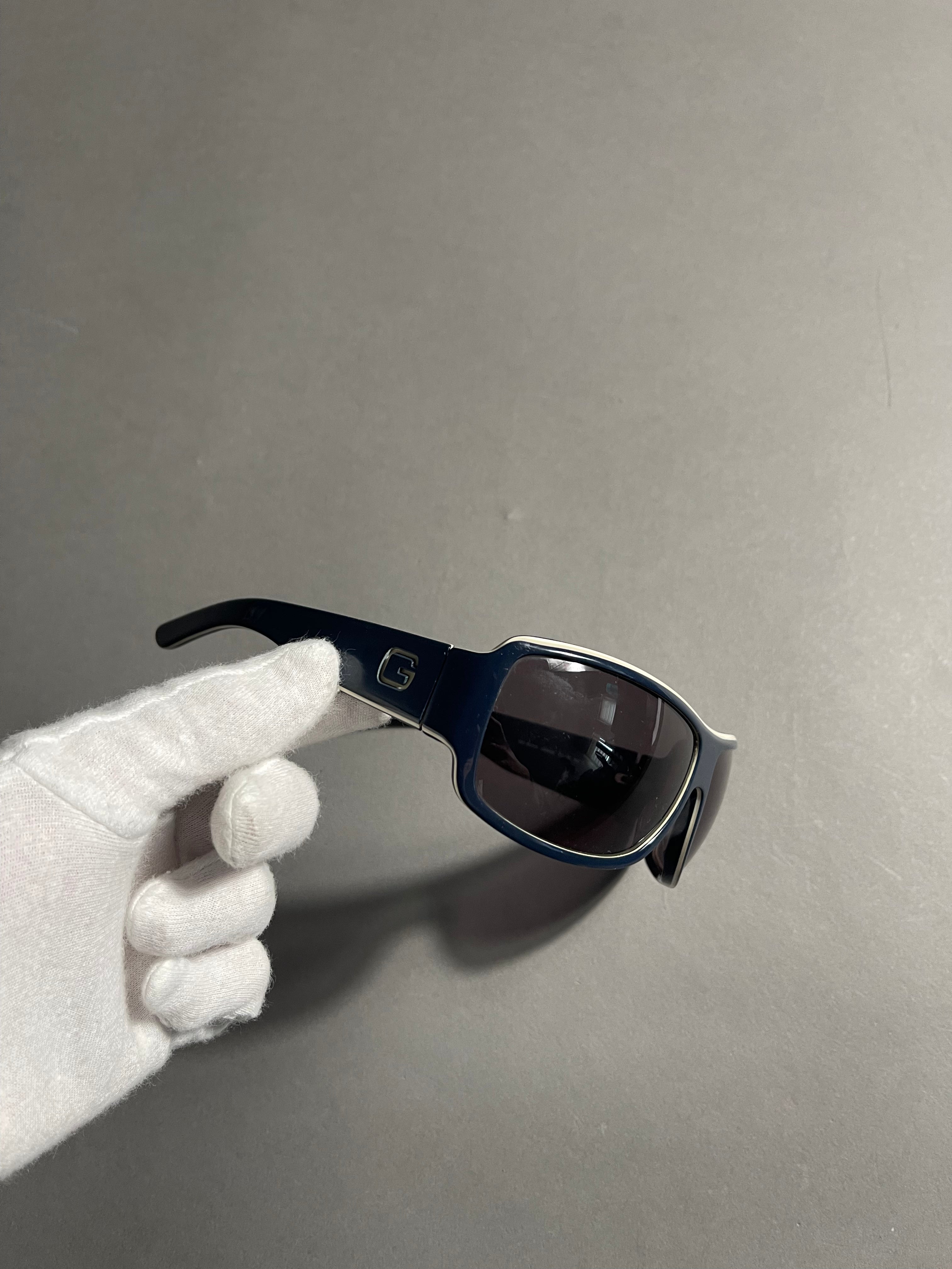 Gucci Vintage Y2K Shades Sunglasses Unisex