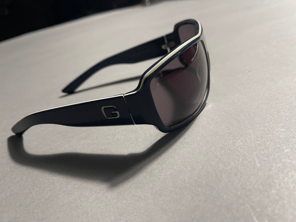 Gucci Vintage Y2K Shades Sunglasses Unisex