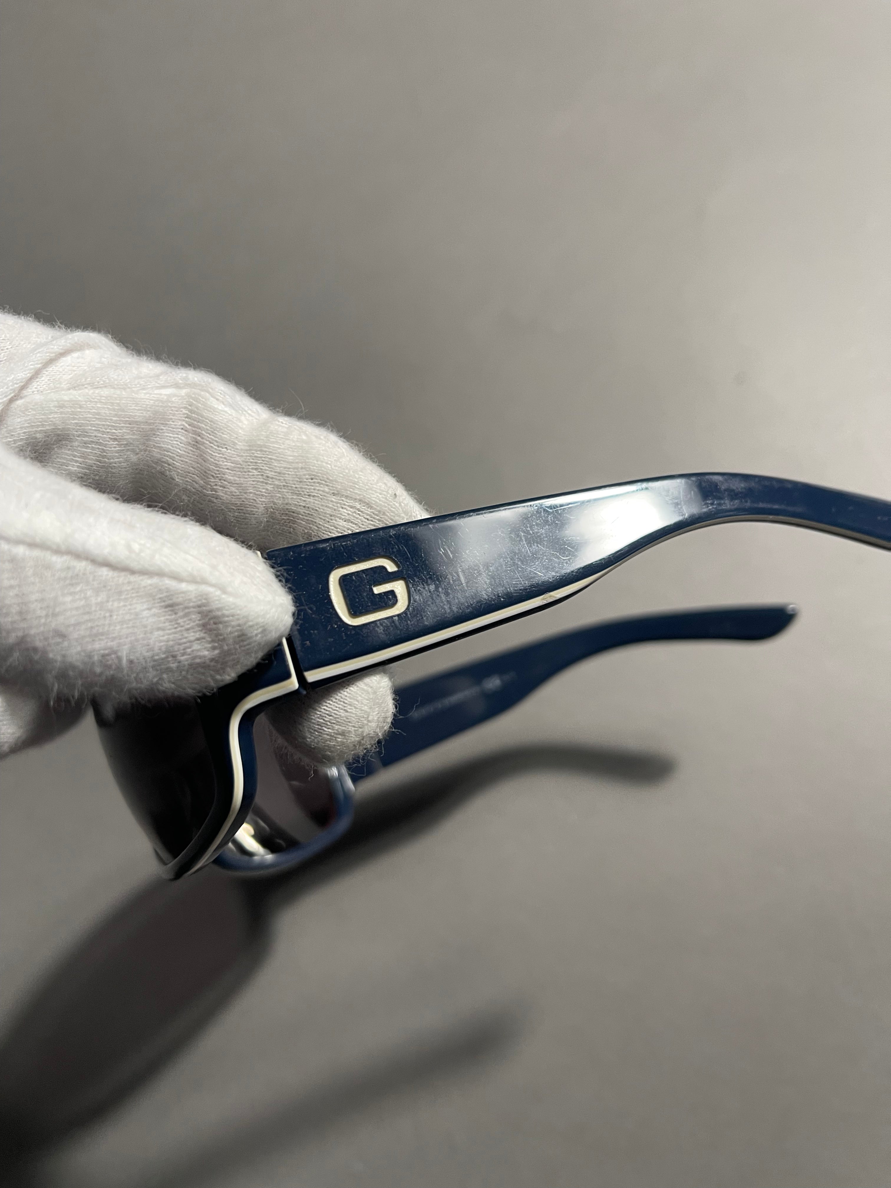Gucci Vintage Y2K Shades Sunglasses Unisex