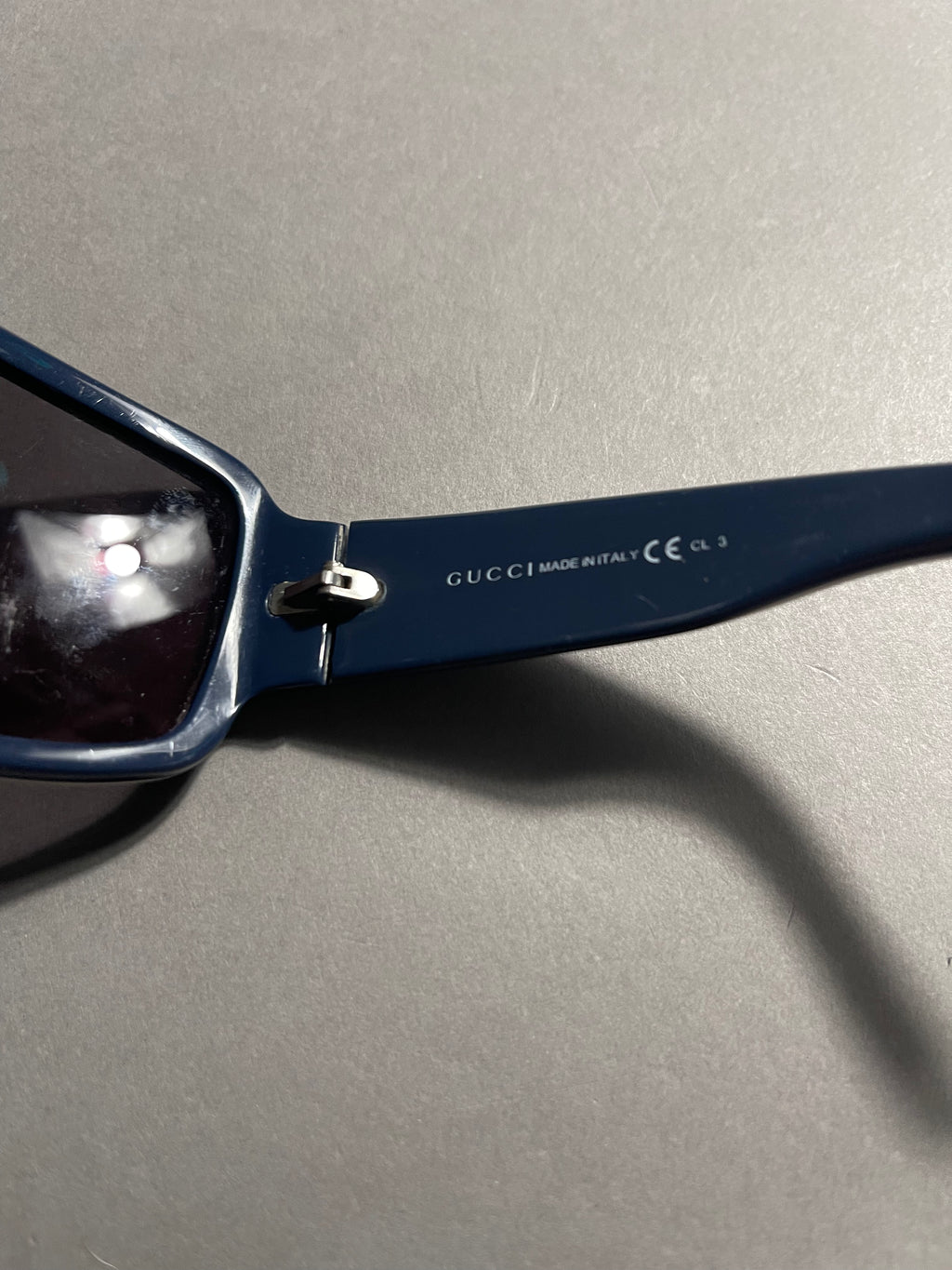 Gucci Vintage Y2K Shades Sunglasses Unisex