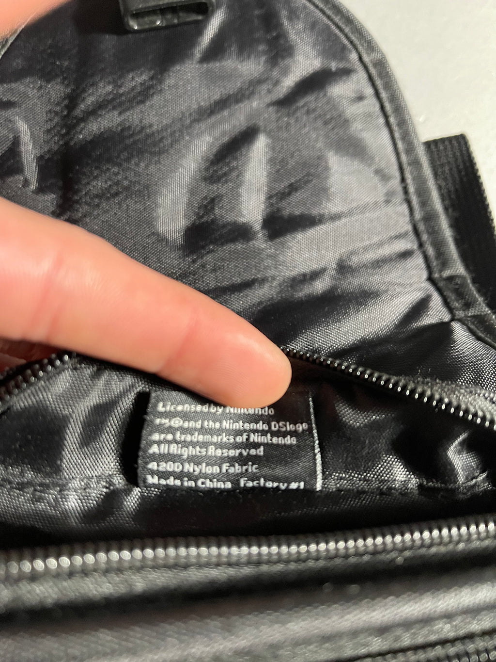 Nintendo x Wii Vintage Y2K Bag Onesize Unisex
