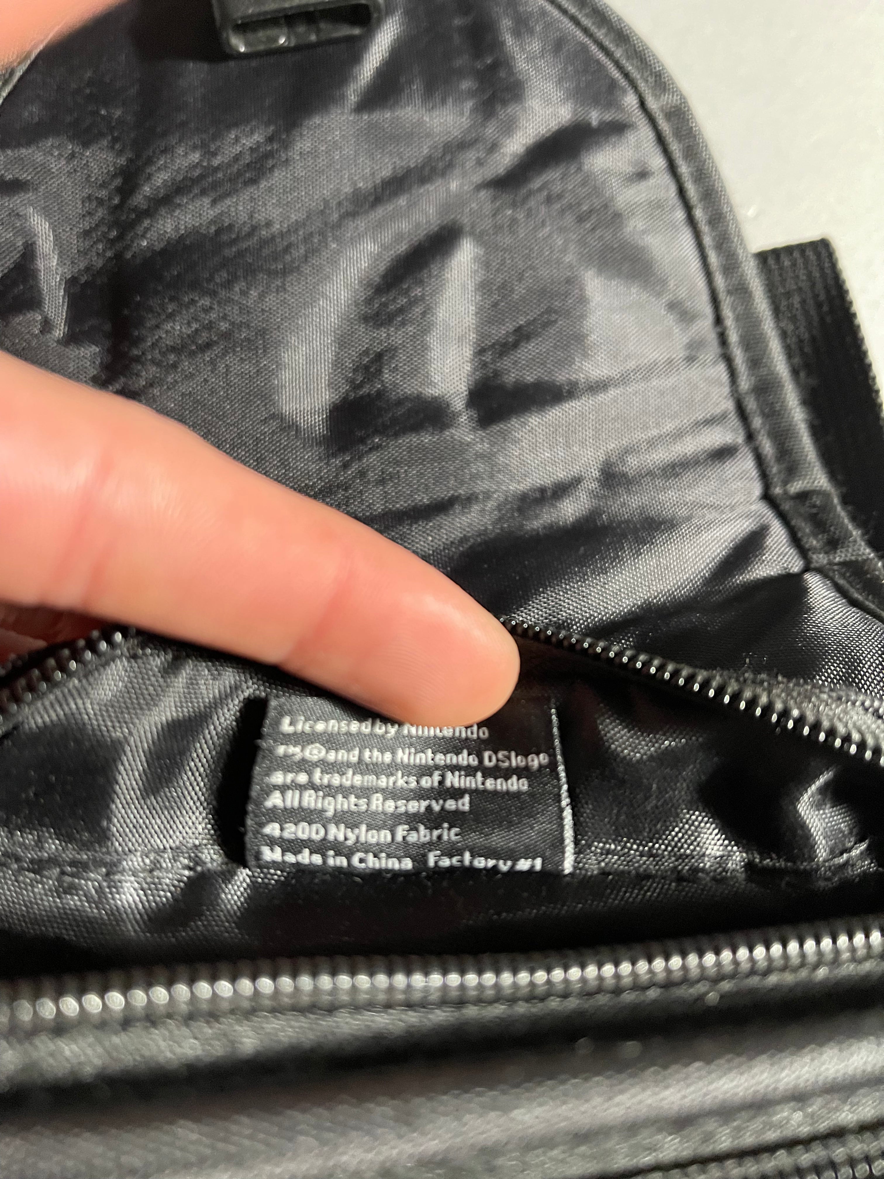 Nintendo x Wii Vintage Y2K Bag Onesize Unisex