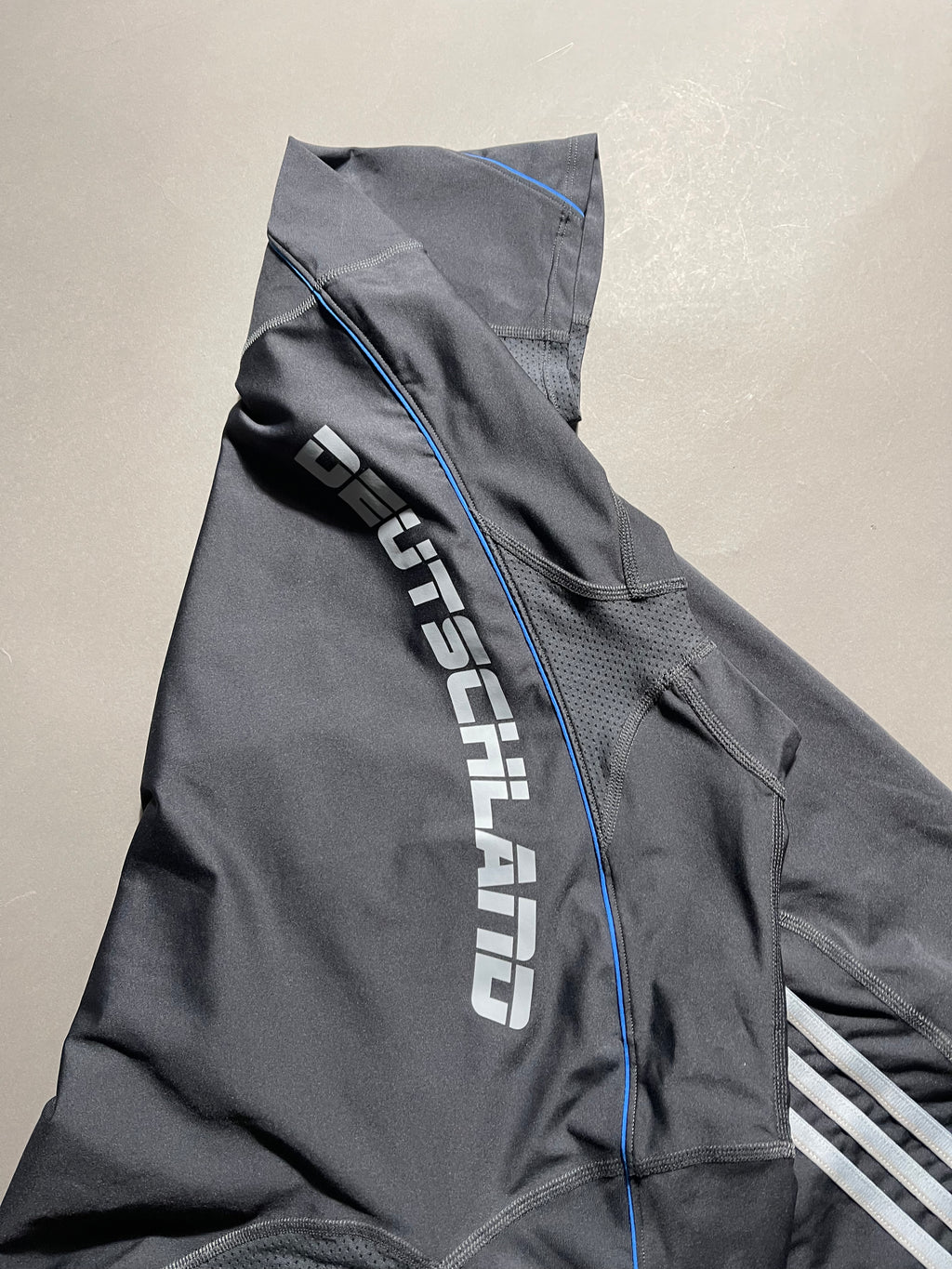 Adidas x Bundeswehr Vintage Y2K T' L Mens