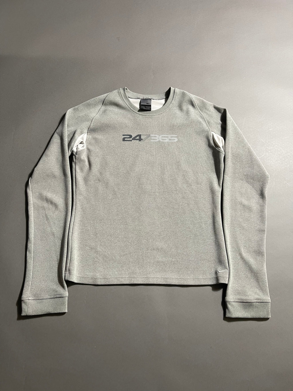 Nike Vintage Y2K Sweatshirt L Womens