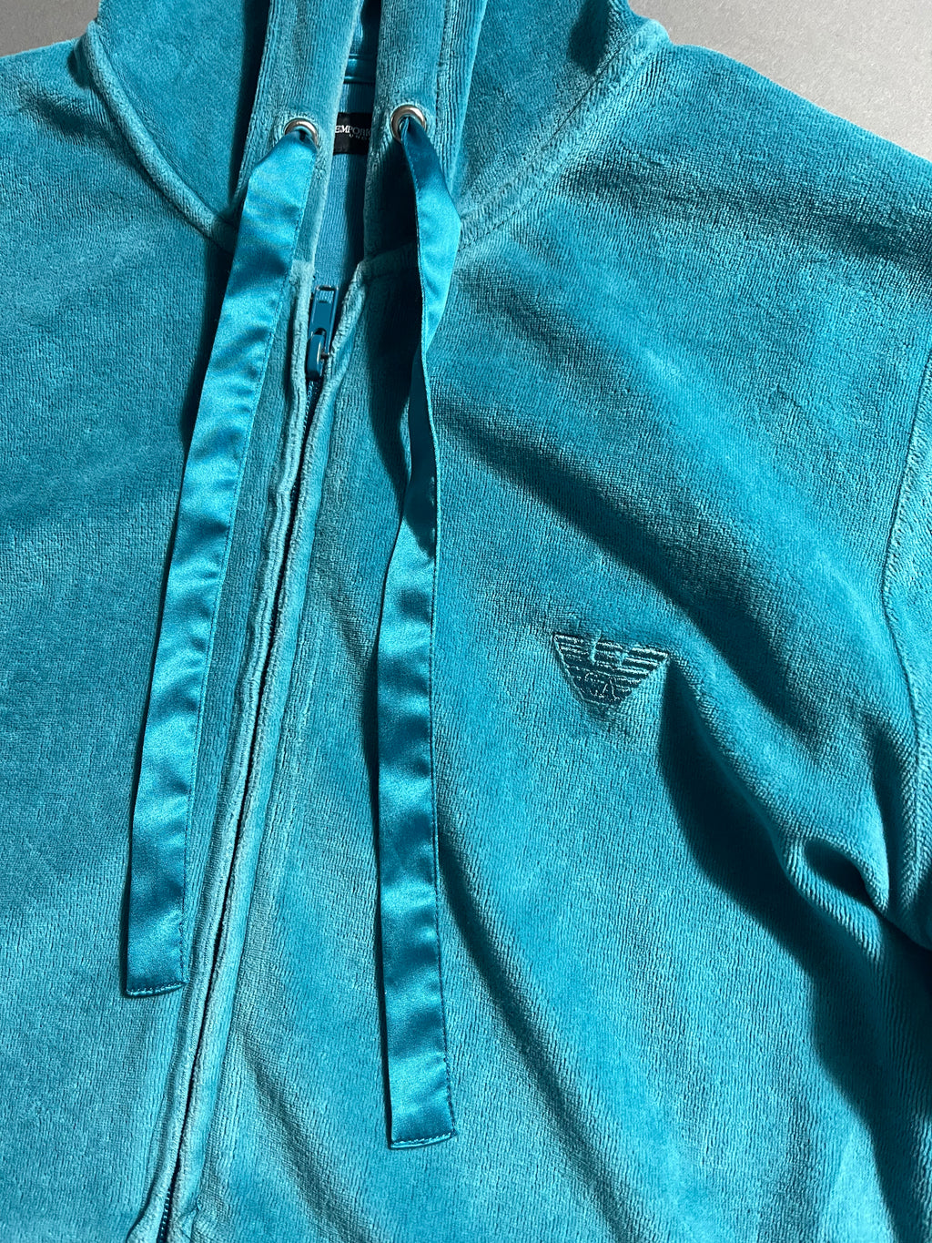 Armani Vintage Y2K Zip-Hoodie L Womens