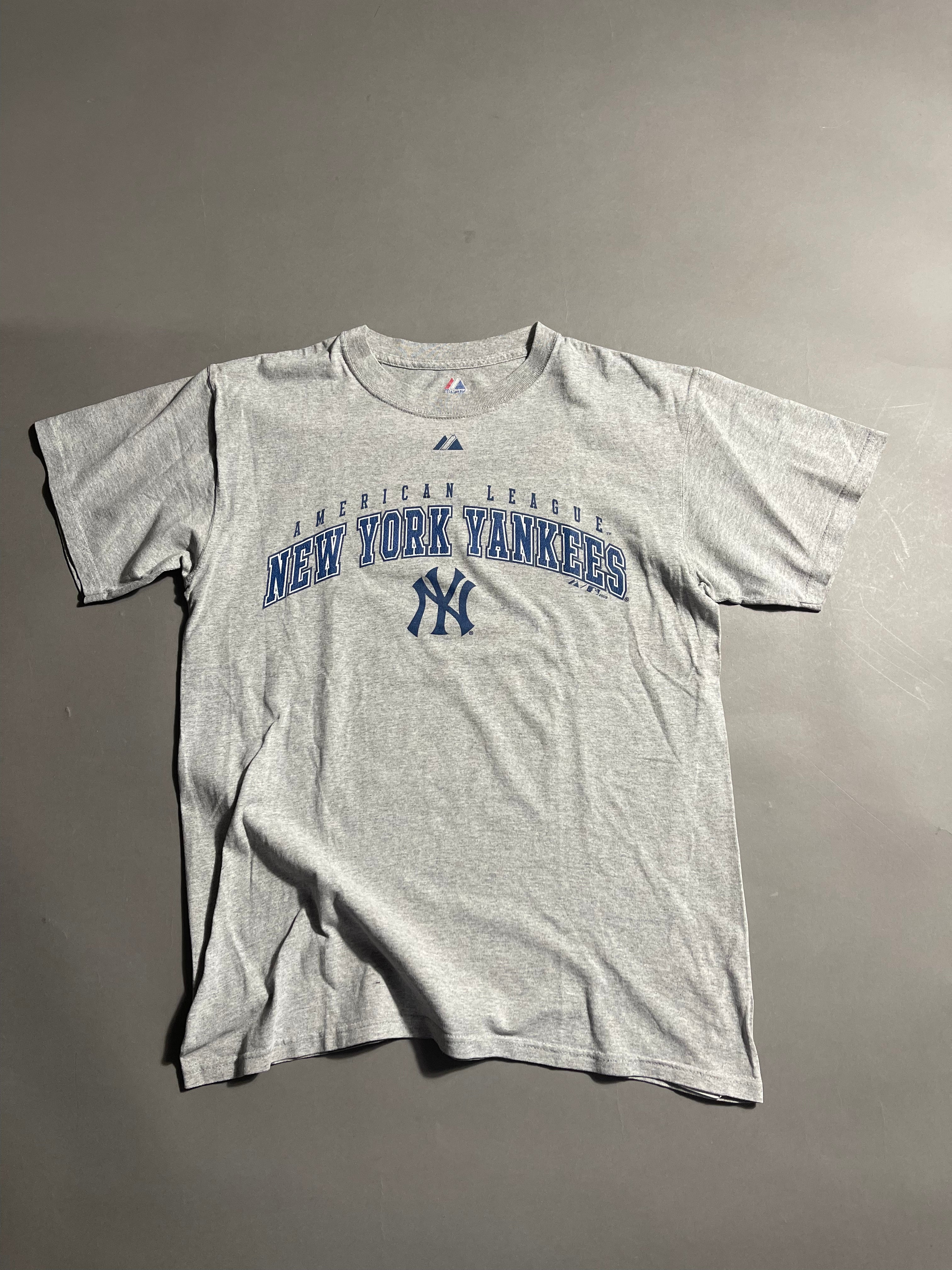 New York Yankees x Majestic Vintage Y2K T' M Mens
