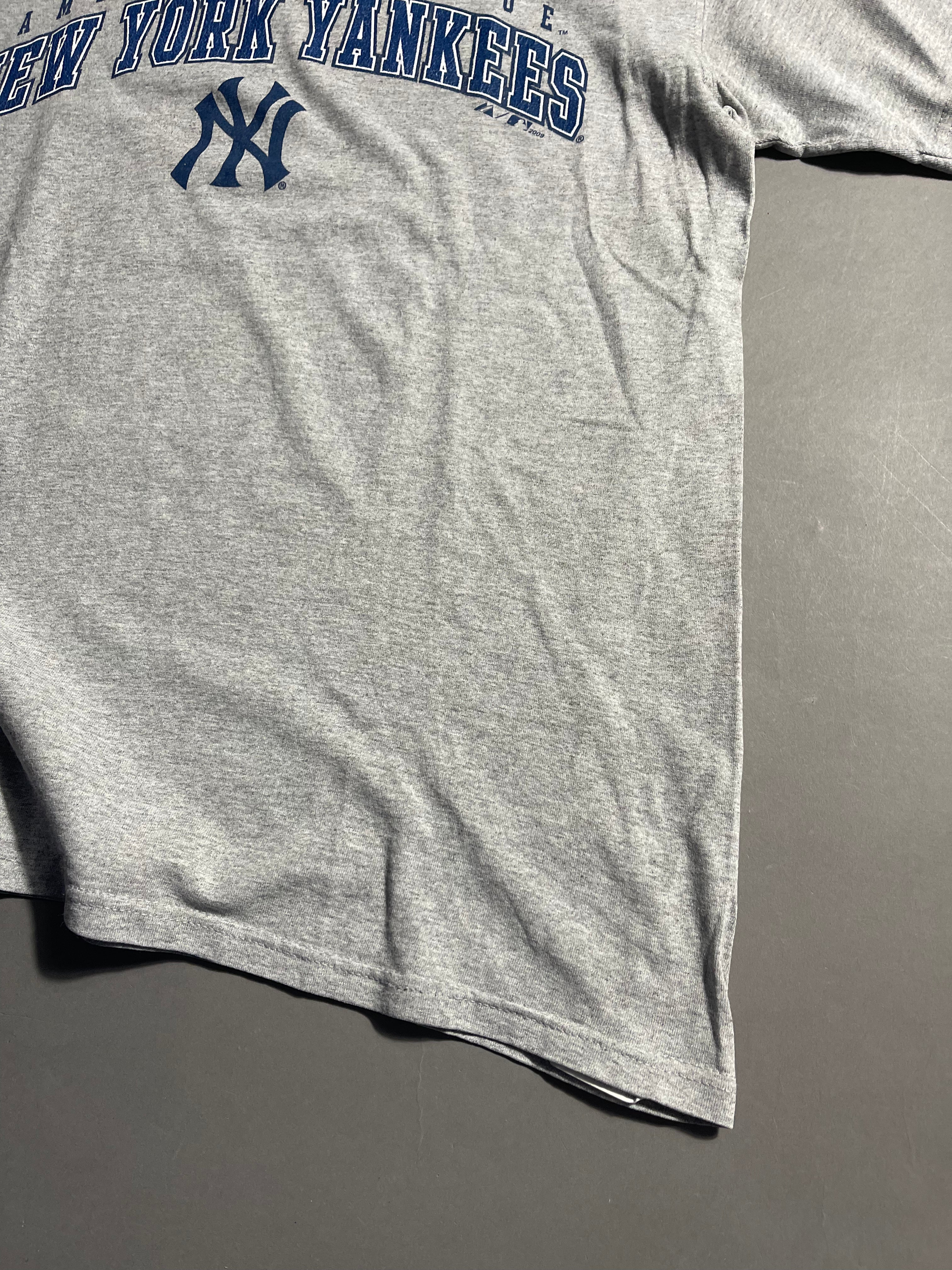 New York Yankees x Majestic Vintage Y2K T' M Mens