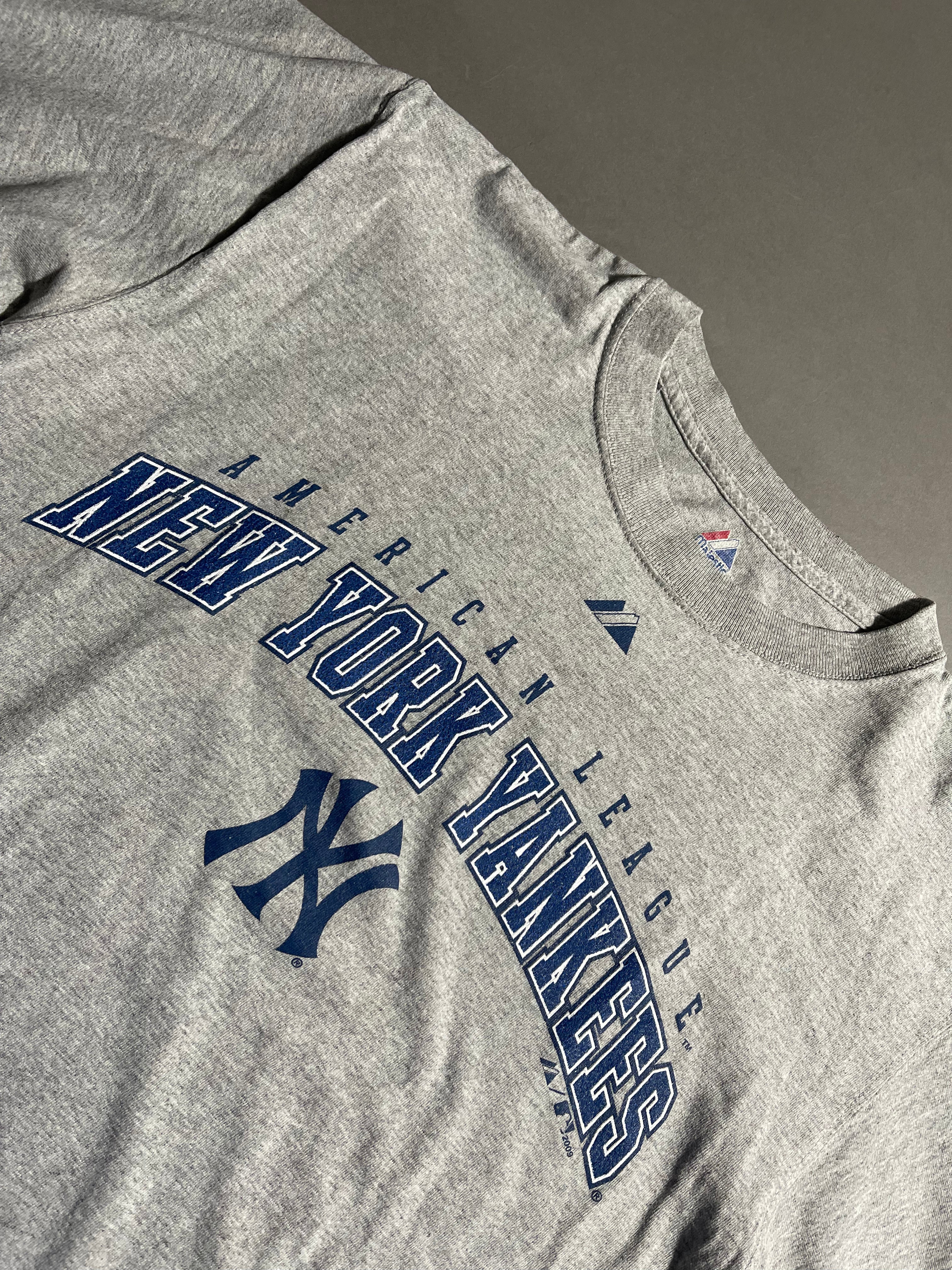 New York Yankees x Majestic Vintage Y2K T' M Mens