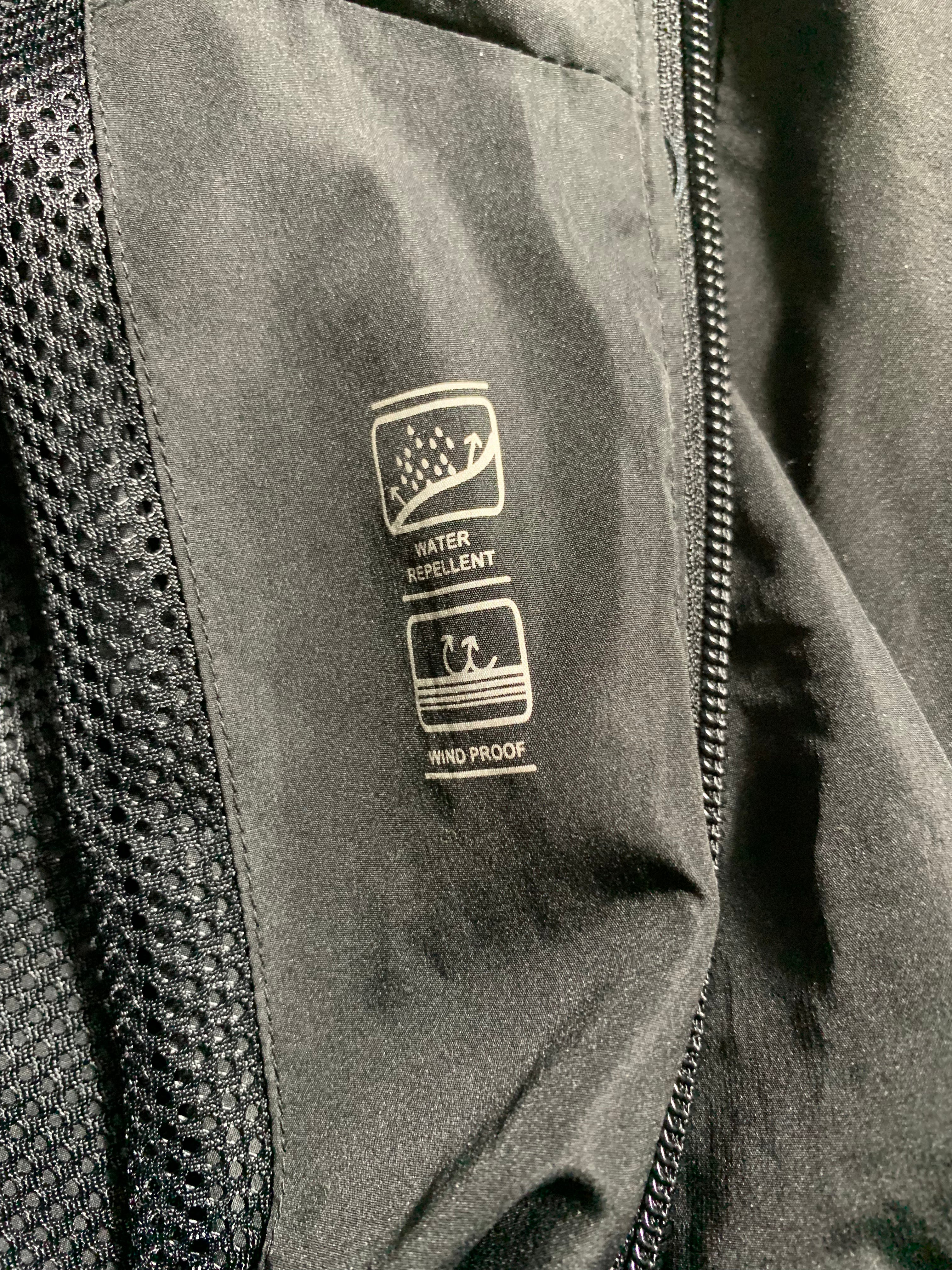 Emporio Armani 7 Vintage Y2K Windbreaker M Mens