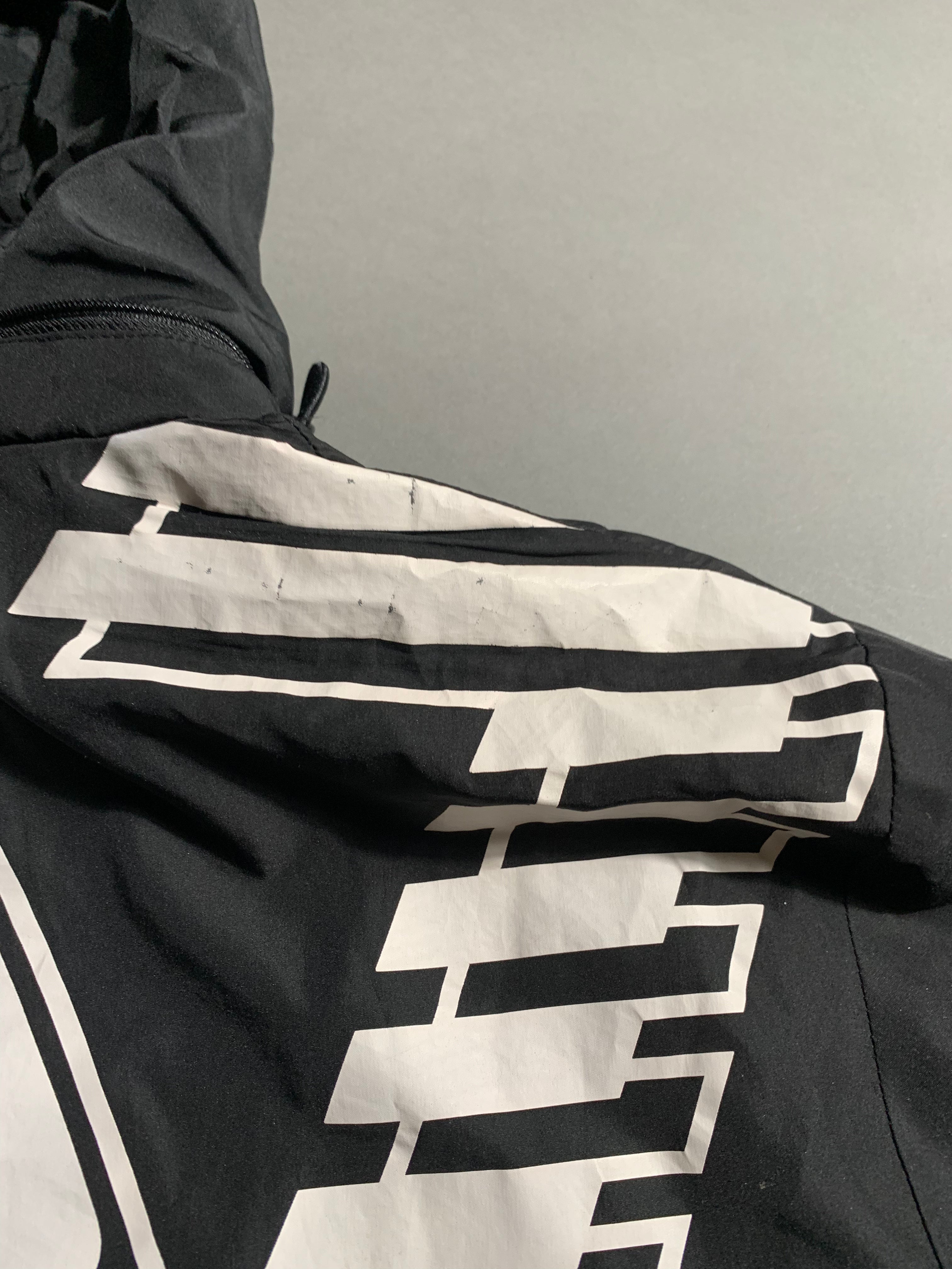 Emporio Armani 7 Vintage Y2K Windbreaker M Mens