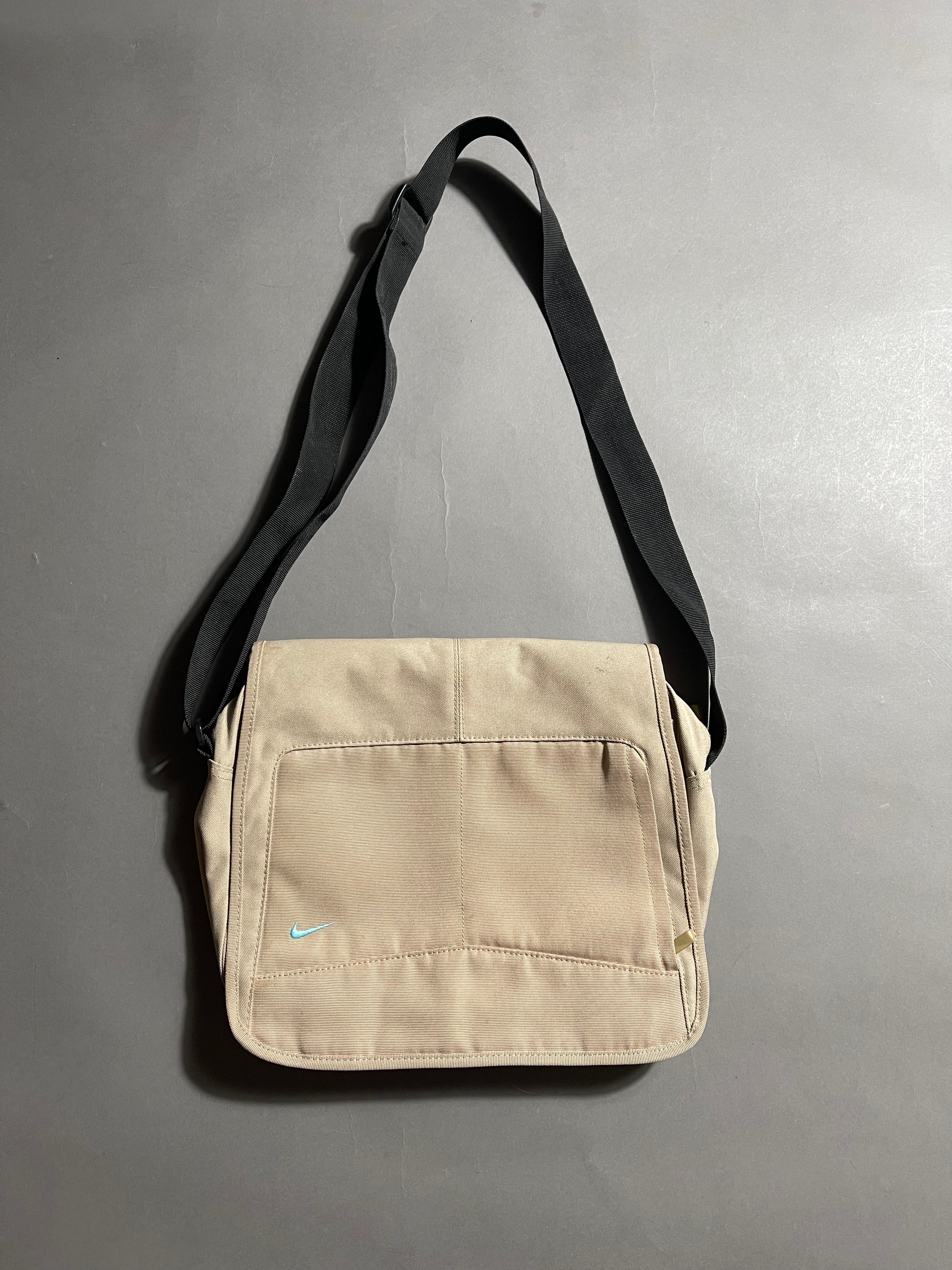Nike Vintage Y2K Messenger Bag Onesize Unisex
