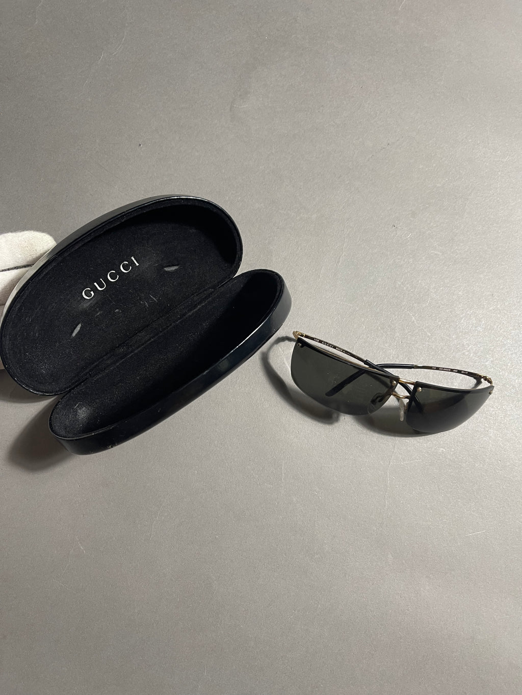 Gucci Vintage Y2K Shades Sunglasses Unisex