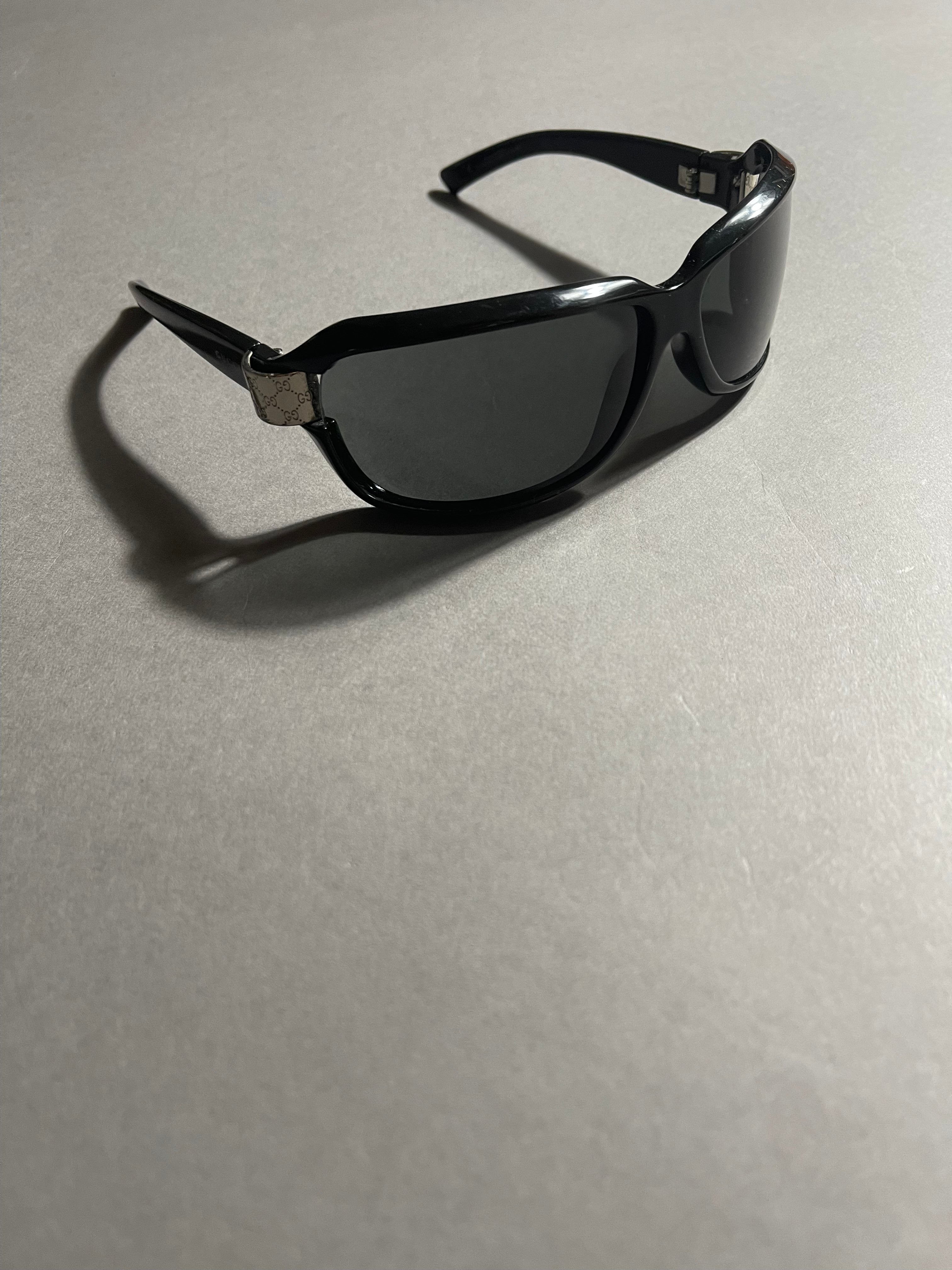 Gucci Vintage Y2K Shades Sunglasses Unisex