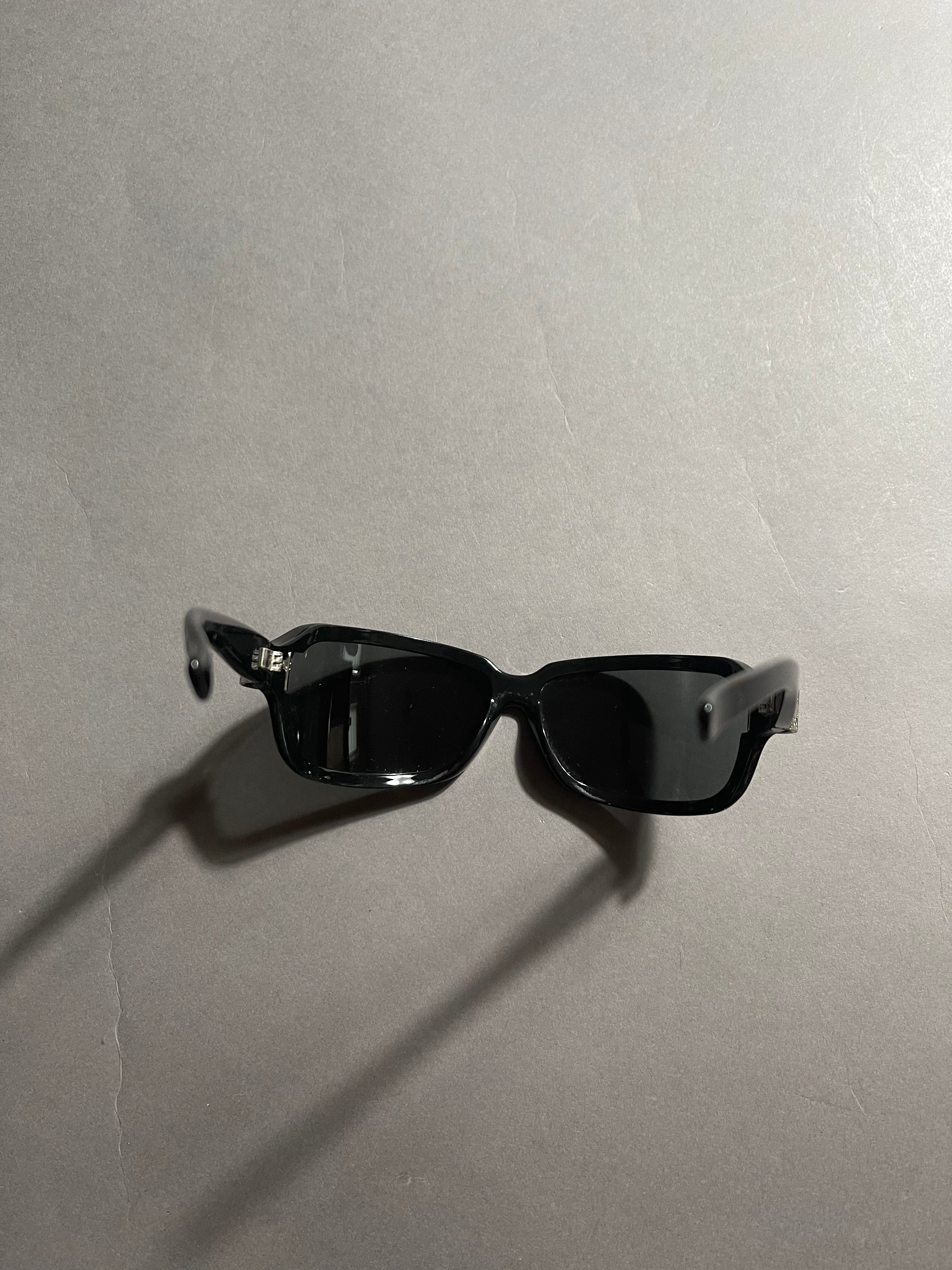 Gucci Vintage Y2K Shades Sunglasses Unisex
