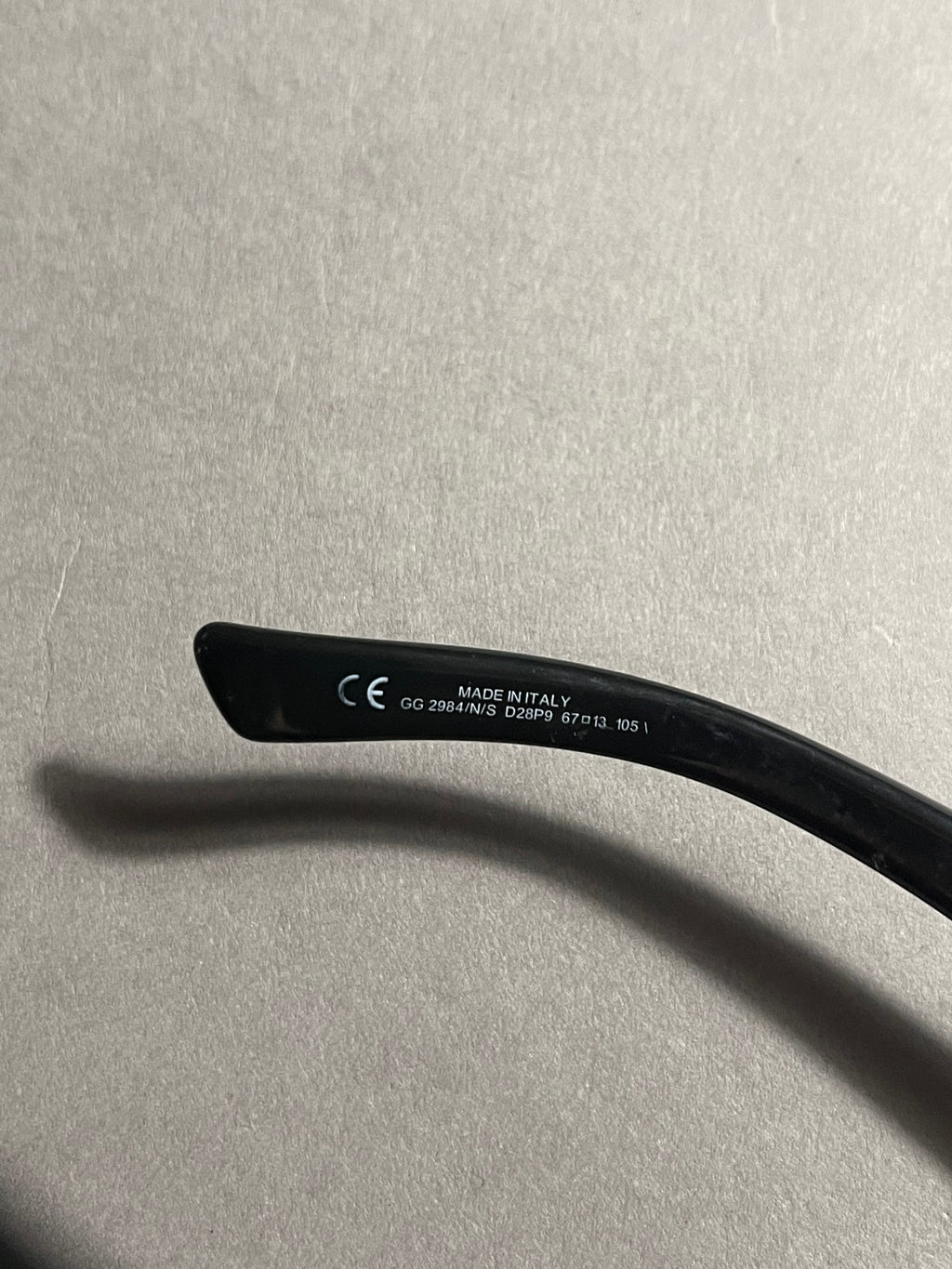 Gucci Vintage Y2K Shades Sunglasses Unisex