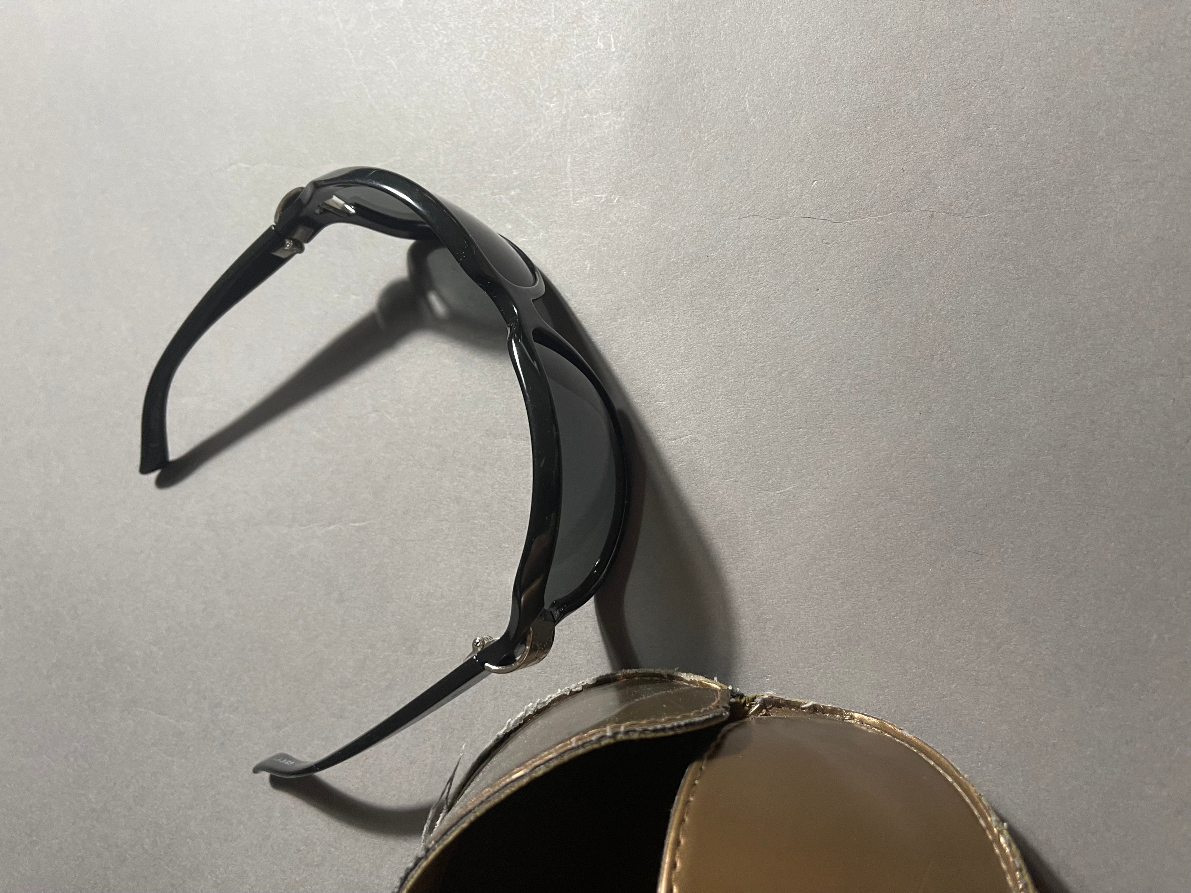 Gucci Vintage Y2K Shades Sunglasses Unisex